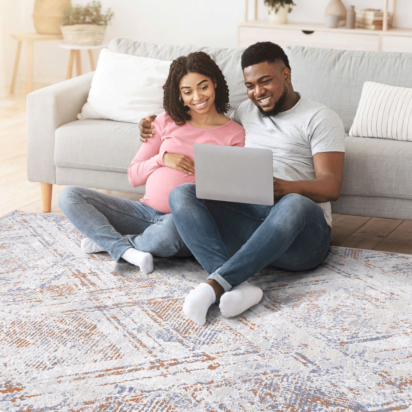 Payas - 5' X 7' Geometric Area Rug - Beige